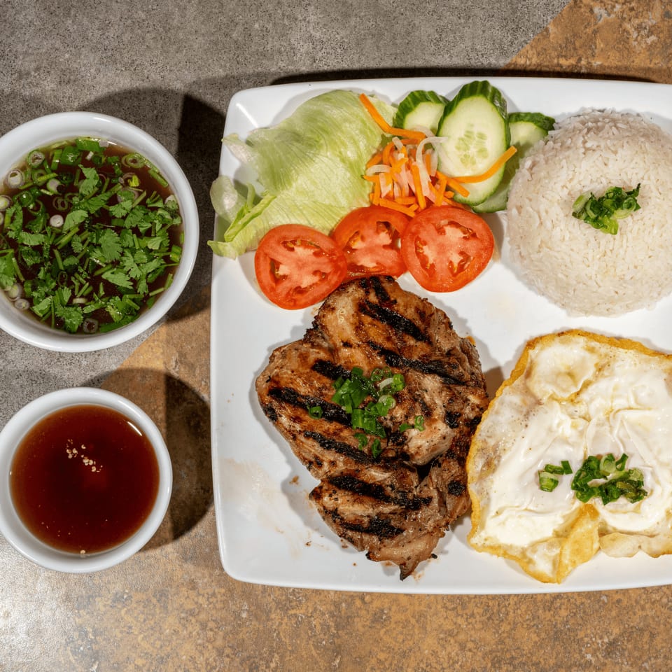Grilled Ga Nuong: Vietnamese Chicken Delight