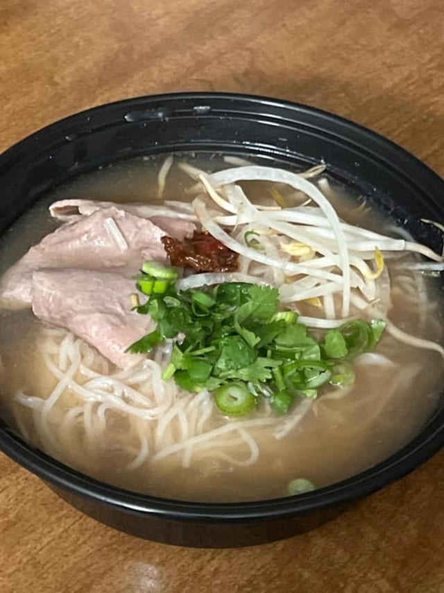 P16- Kids Pho.