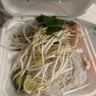 P15- Pho Do Bien (Seafood)