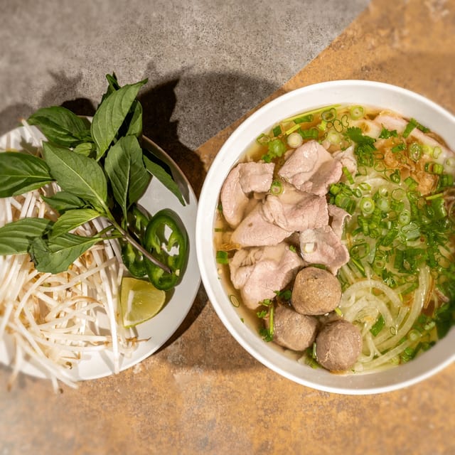 P1- Pho Dac Biet (Special Combo).