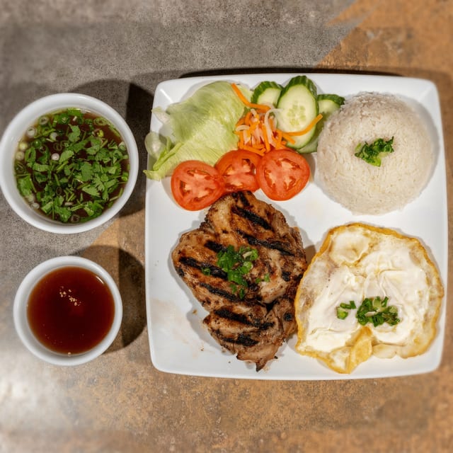 C3- Com Ga Nuong.